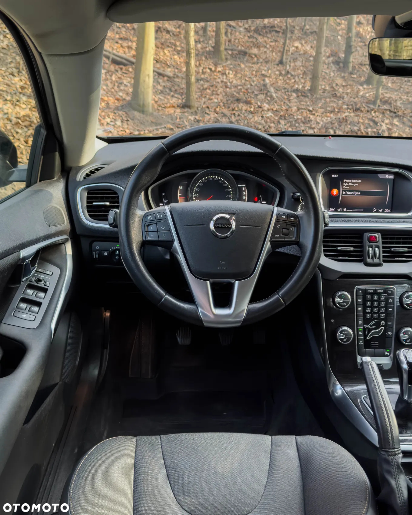 Volvo V40 Cross Country D3 Momentum - 12
