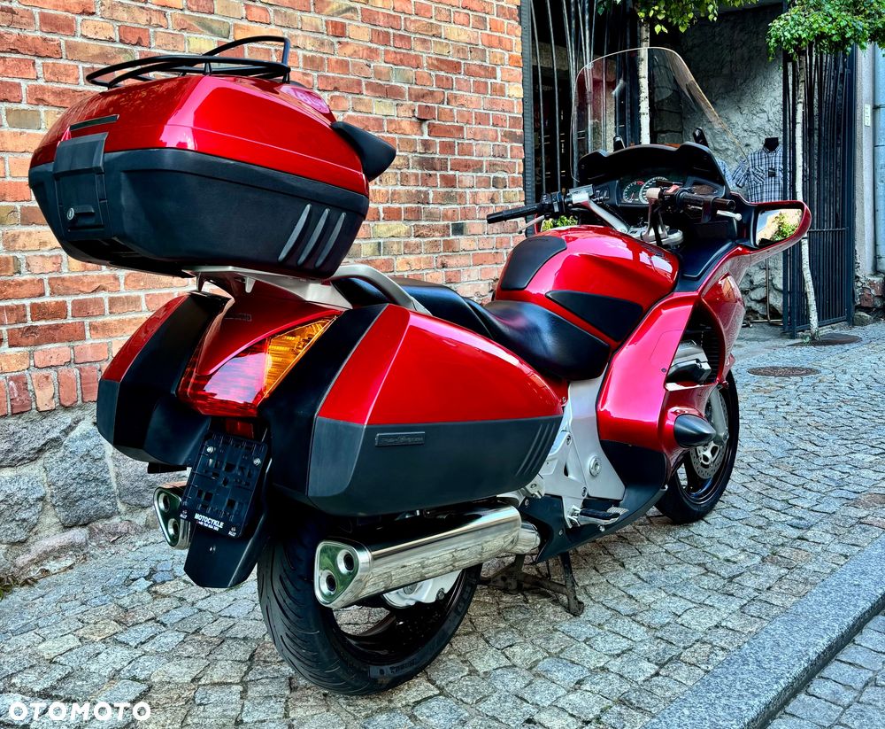 Honda ST - 5