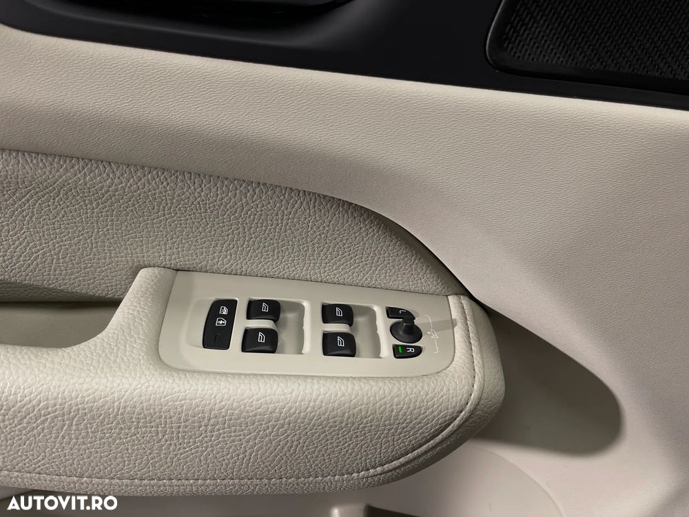 Volvo XC 60 Recharge T8 Twin Engine eAWD Inscription - 25