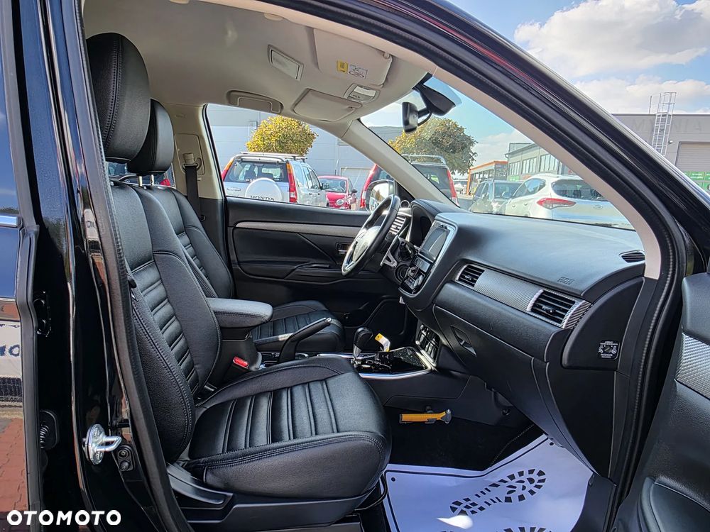 Mitsubishi Outlander 2.0 Instyle Navi CVT - 7