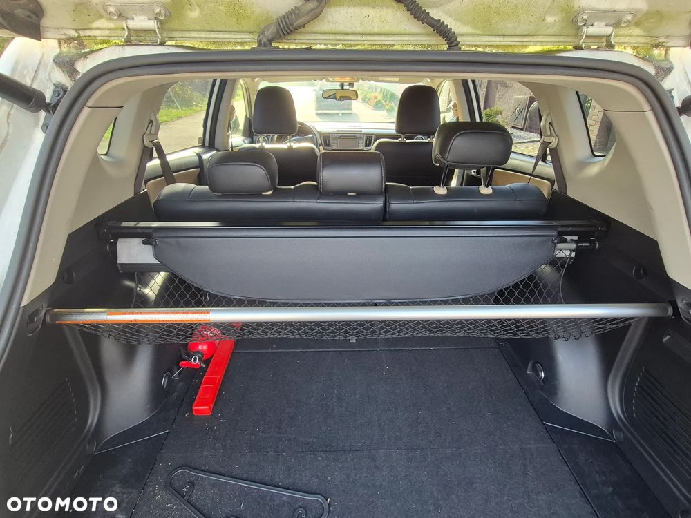 Toyota RAV4 2.0 D-4D Prestige - 20