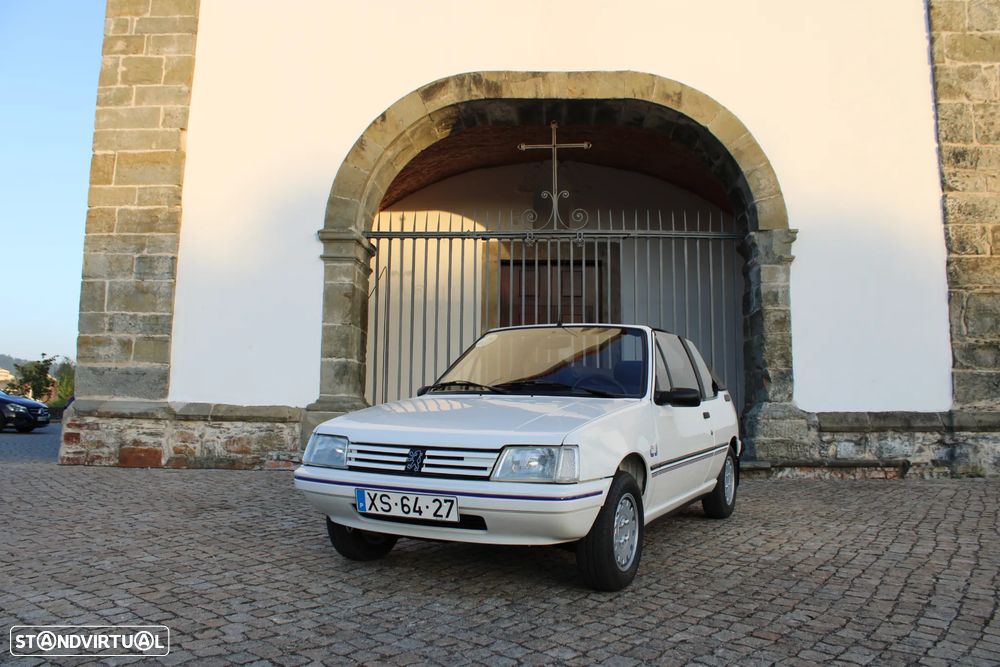 Peugeot 205 Cabrio 1.4 CT - 31