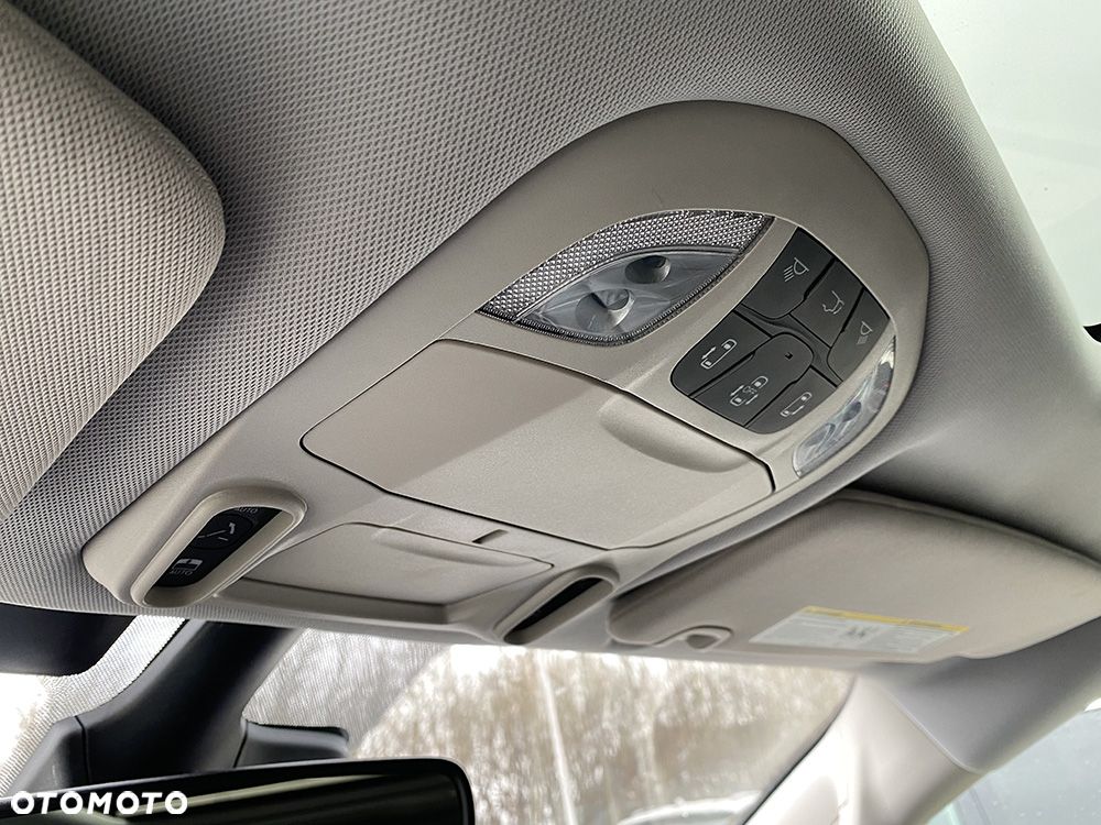 Chrysler Pacifica - 26