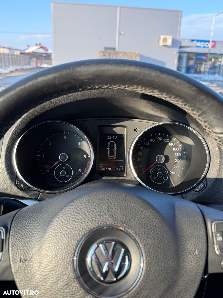 Volkswagen Golf - 18