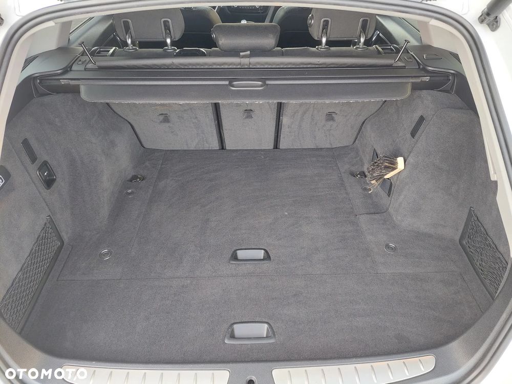 BMW Seria 3 320d - 25