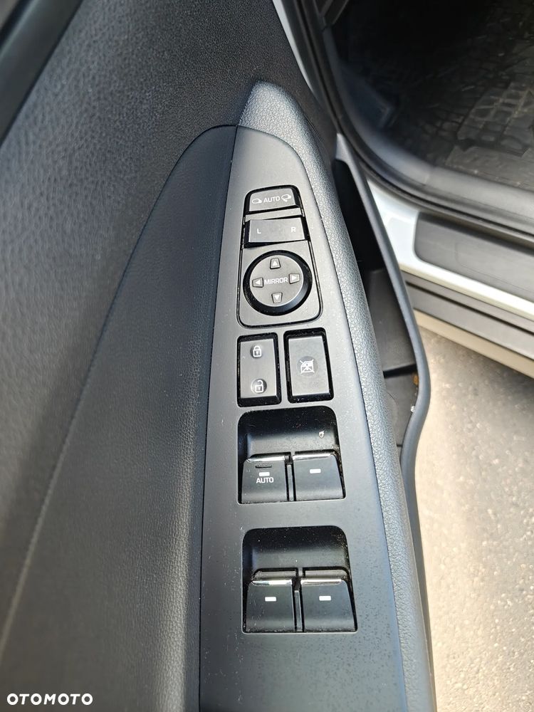 Hyundai Tucson 1.6 T-GDi Premium 4WD DCT - 13