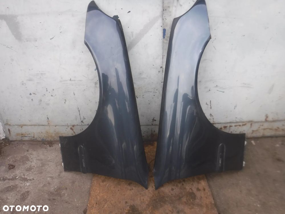 Mercedes C klasa W203 blotnik przod prawy lewy 189 - 1