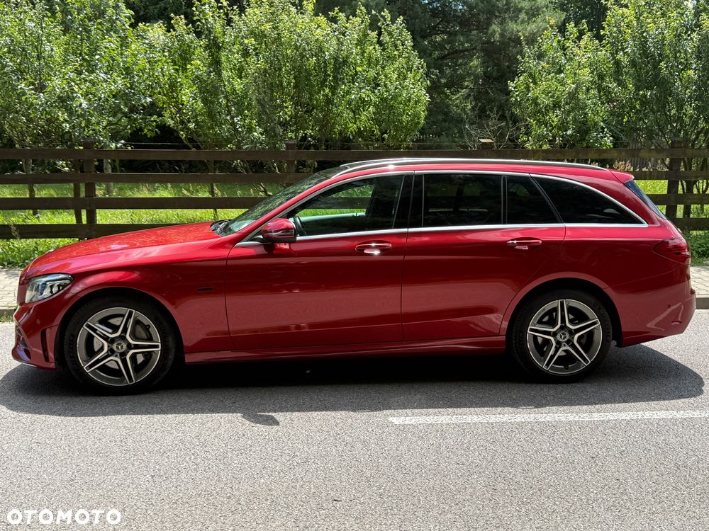 Mercedes-Benz Klasa C 300 de 9G-TRONIC - 23