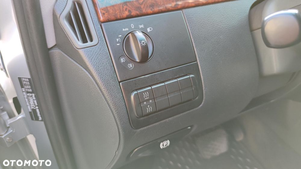 Mercedes-Benz Viano - 9