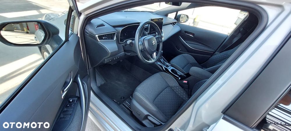 Suzuki Swace 1.8 Hybrid Premium Plus CVT - 6