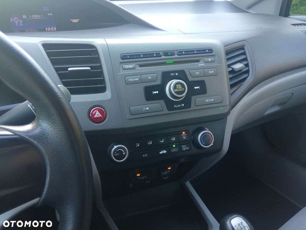 Honda Civic 1.8 Comfort - 12