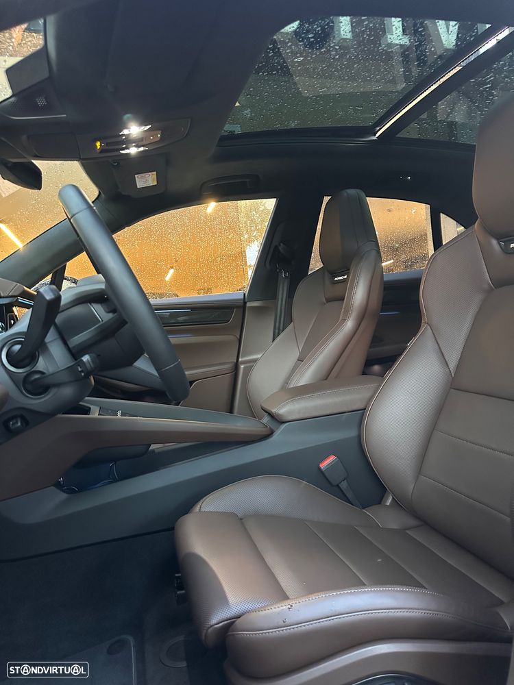 Porsche Macan Electric Turbo - 16