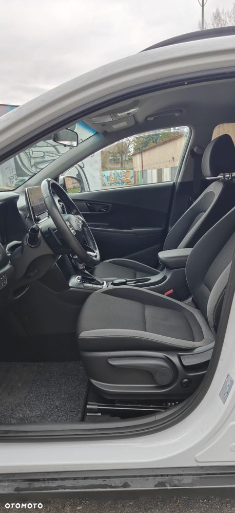 Hyundai Kona 1.6 GDI Hybrid Comfort DCT - 27