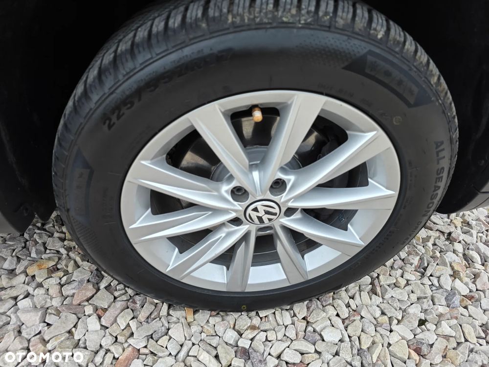 Volkswagen Tiguan 2.0 TDI DPF BlueMotion Technology Lounge Sport & Style - 18