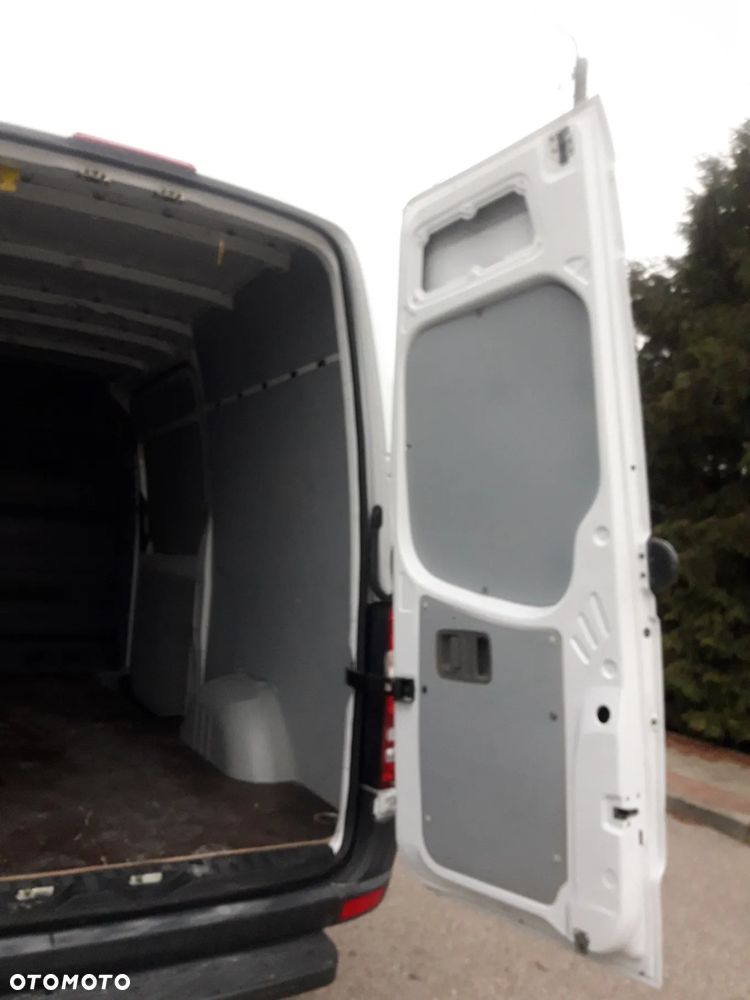 Mercedes-Benz Sprinter - 16