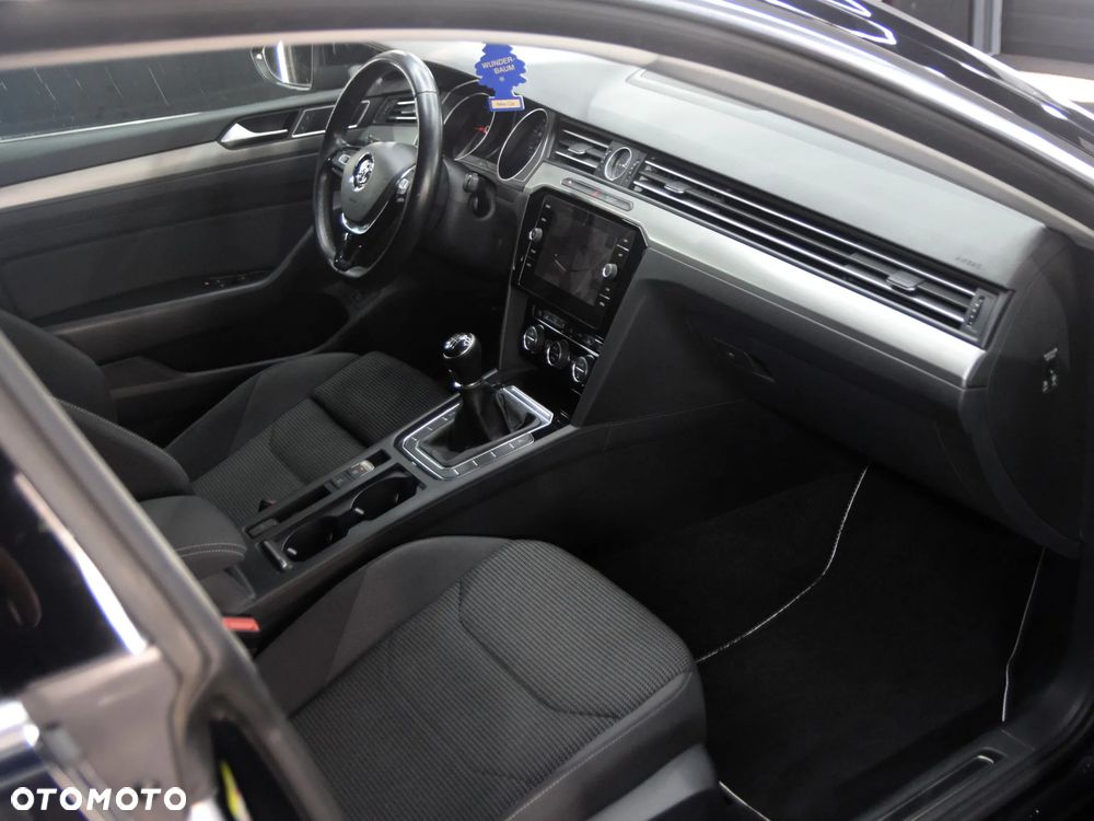Volkswagen Arteon 2.0 TDI SCR Essence - 8