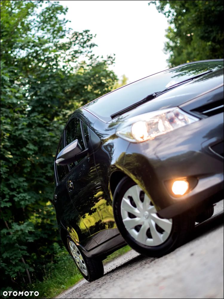 Toyota Yaris - 16