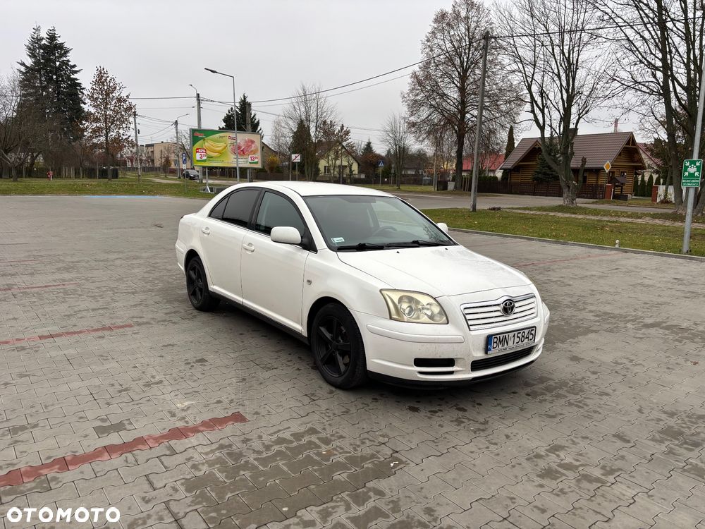 Toyota Avensis 1.8 VVT-i Sol - 2