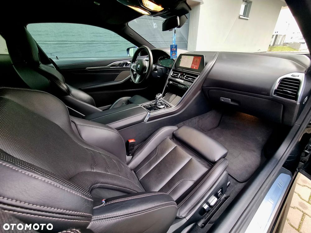 BMW Seria 8 - 19