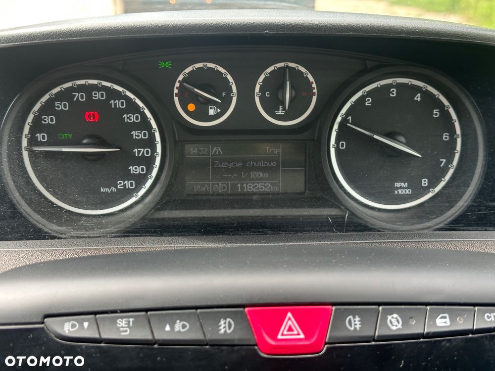 Lancia Ypsilon - 11