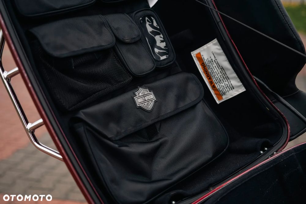 Harley-Davidson Touring Road King - 10