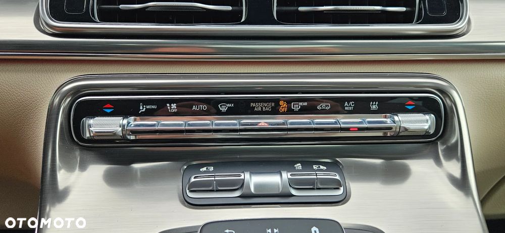 Mercedes-Benz Klasa V 300 d 4-Matic 9G-Tronic Exclusive (d³ugi) - 28