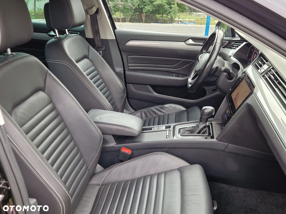 Volkswagen Passat 2.0 TDI SCR DSG Business - 16