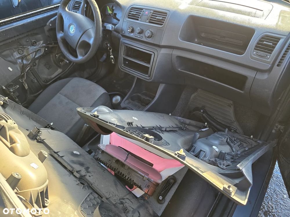 A172 / SKODA FABIA II / NA CZĘŚCI - 7