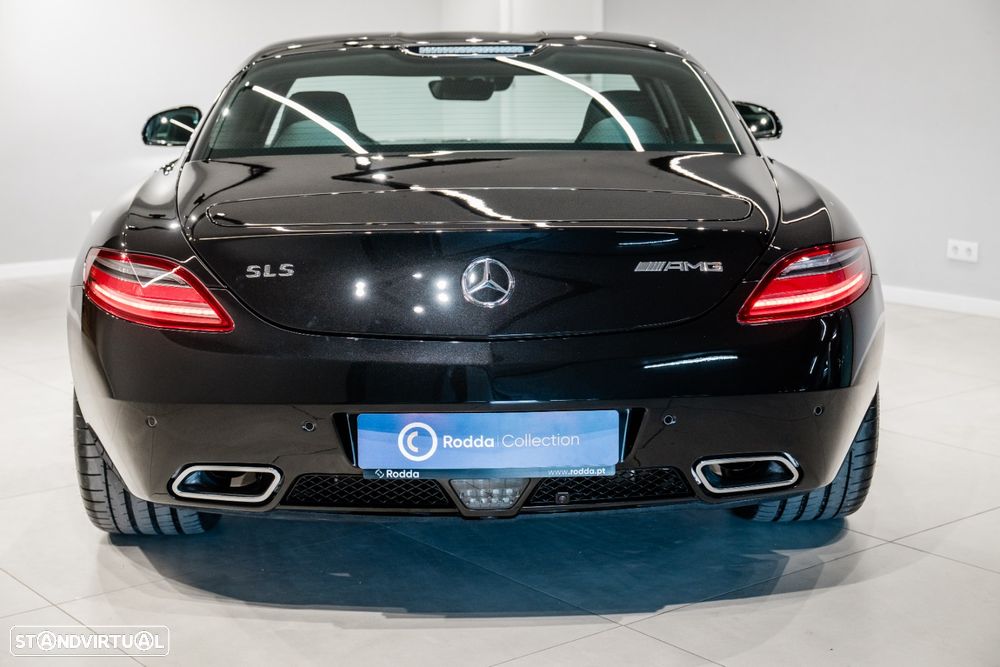 Mercedes-Benz SLS 63 AMG - 8