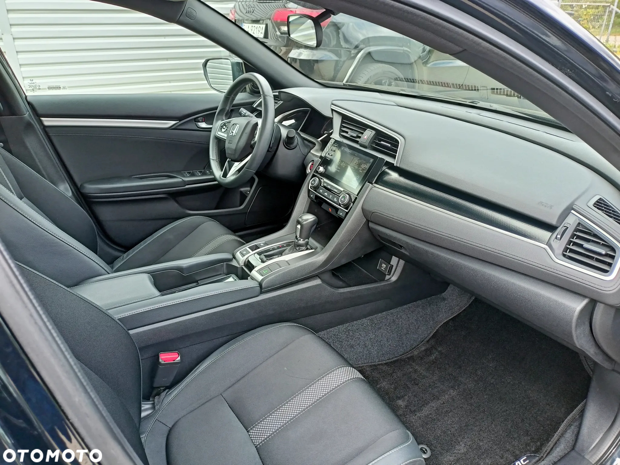 Honda Civic 2.0 i-VTEC LX CVT - 13