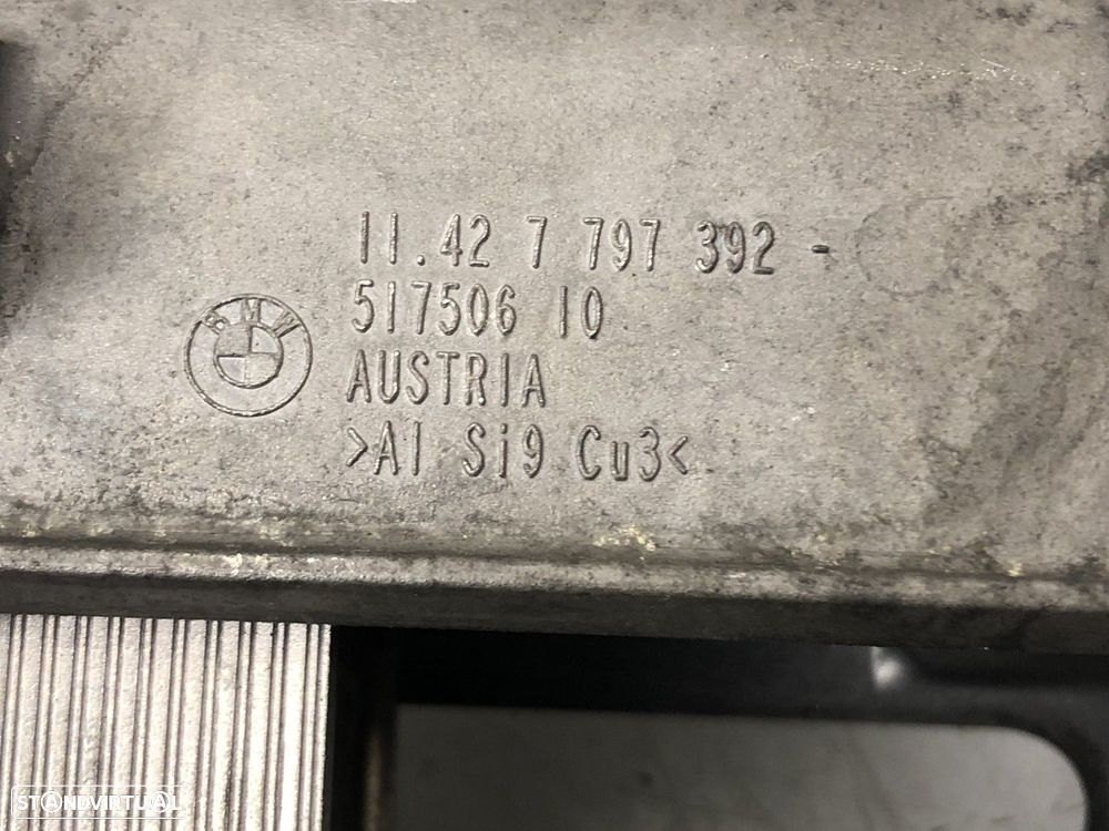 Copo filtro de óleo e Radiador de óleo Usado BMW 3 (E90) 320 d REF. 7797392 MOTO... - 4