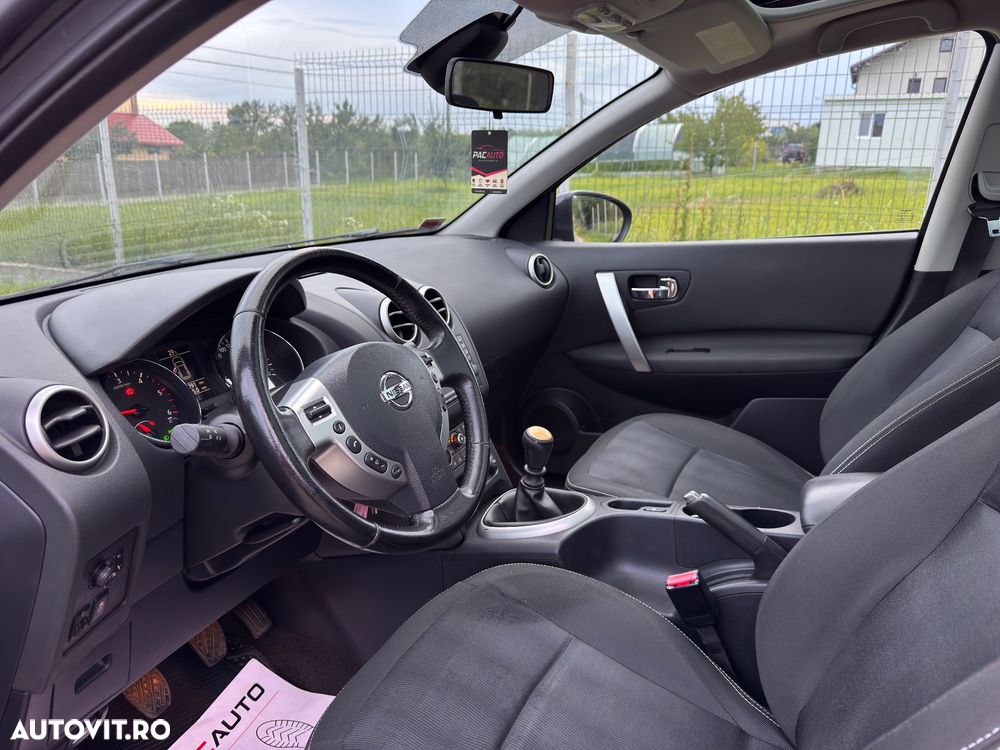 Nissan Qashqai+2 - 10
