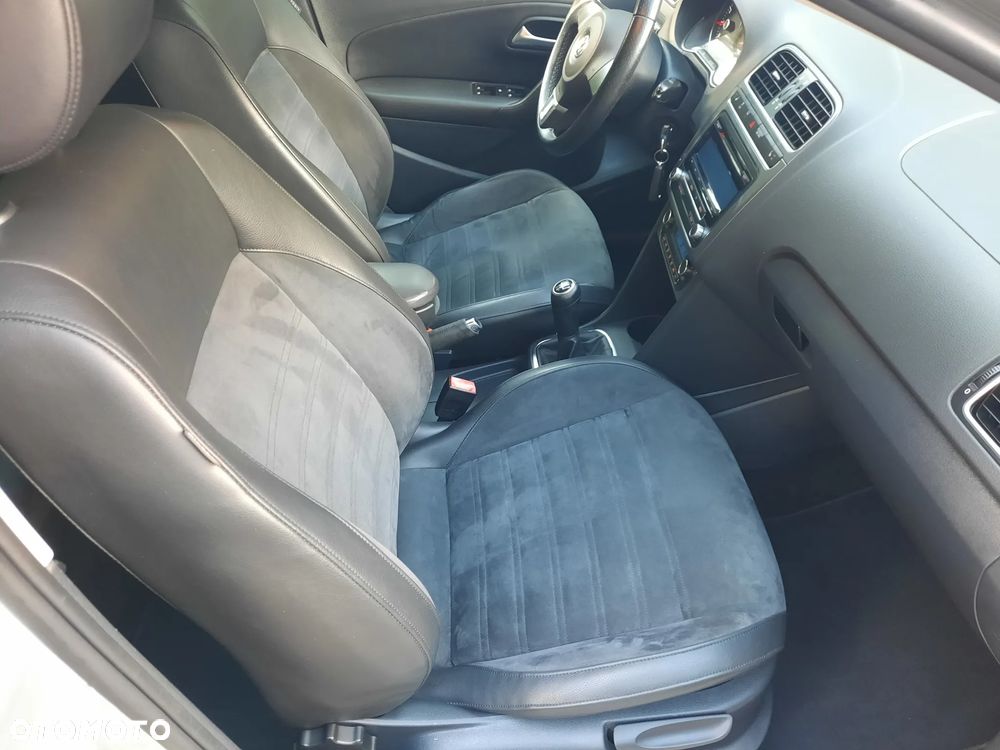 Volkswagen Polo 1.2 Comfortline - 15