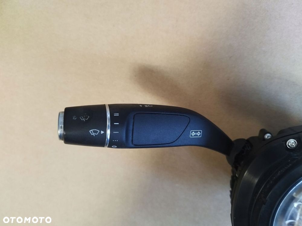 TASMA POD KIEROWNICE PRZELACZNIK WYCIERACZEK MANETKA VITO 447 - 2