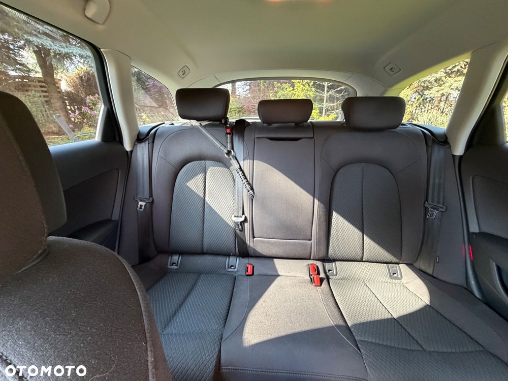 Audi A6 Avant 2.0 TDI ultra S tronic - 14