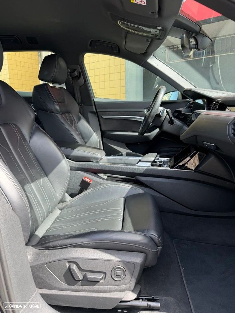 Audi e-tron 55 quattro S line - 24