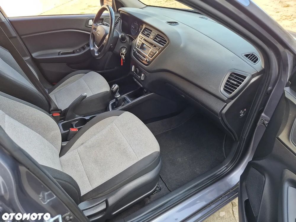 Hyundai i20 1.1 CRDi - 5