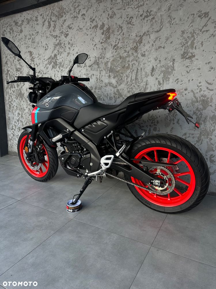 Yamaha MT - 7