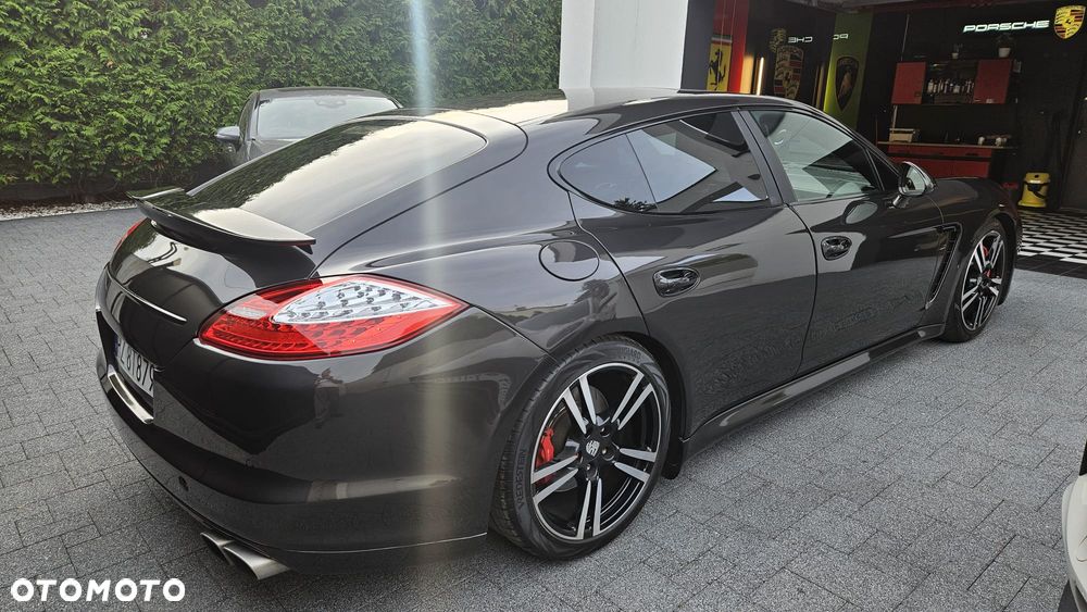 Porsche Panamera Turbo - 5