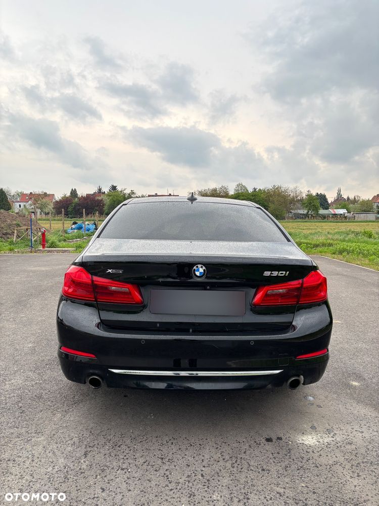 BMW Seria 5 530i GPF xDrive Luxury Line - 8