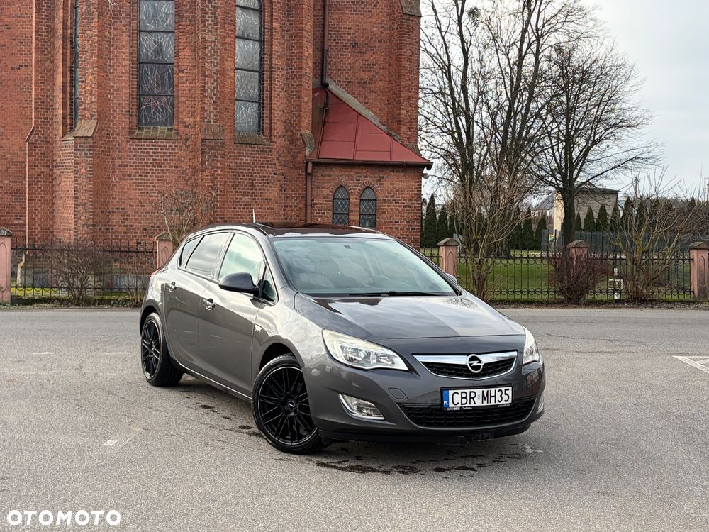 Opel Astra 1.6 Design Edition - 2