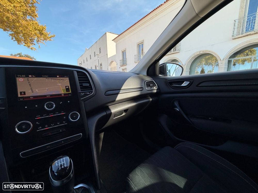 Renault Mégane Sport Tourer 1.3 TCe Limited - 10