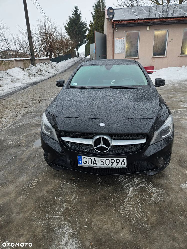 Mercedes-Benz CLA 180 7G-DCT - 2