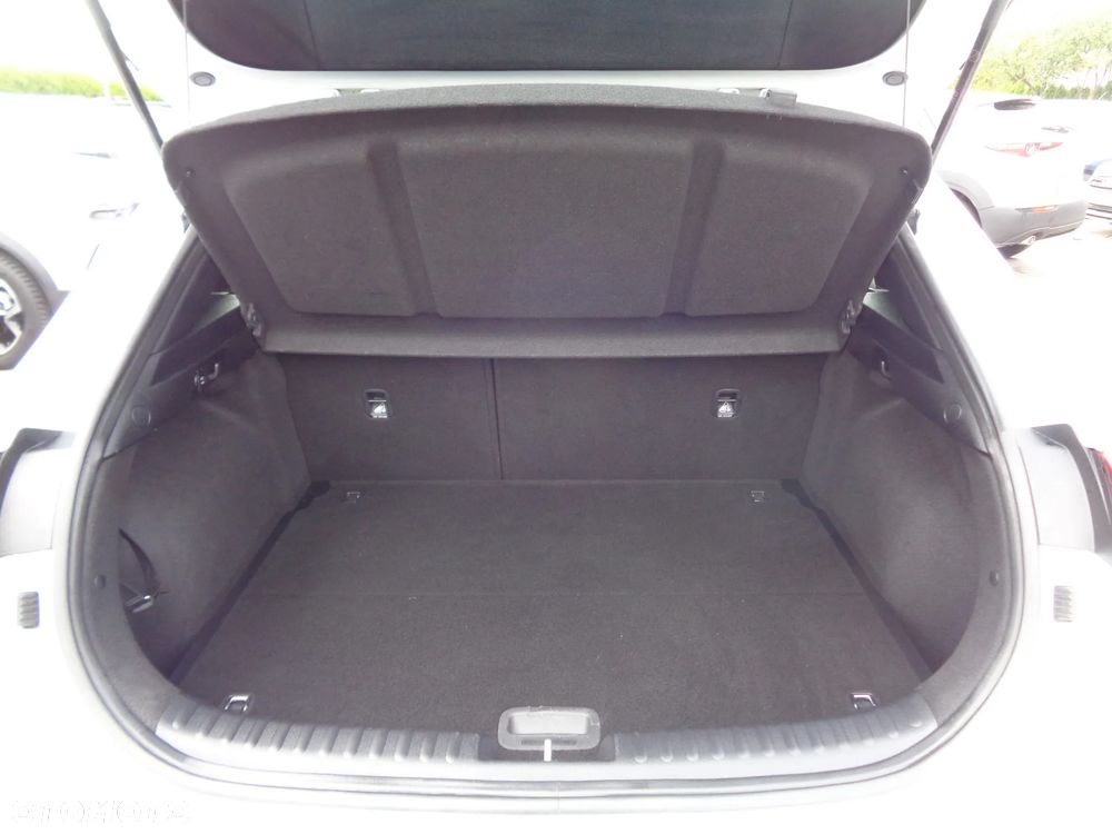 Kia XCeed 1.5 T-GDI Business Line DCT - 21