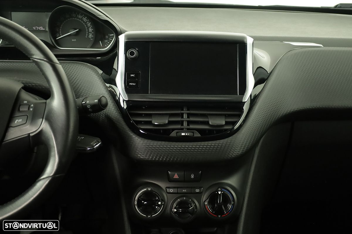 Peugeot 208 1.6 BlueHDi Style - 9