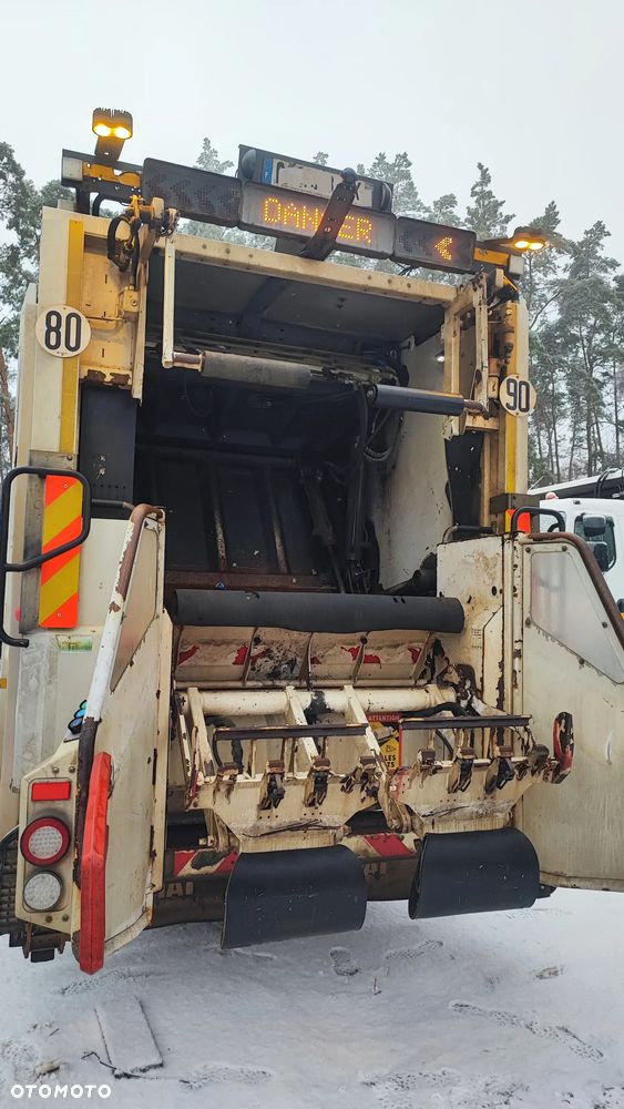 Renault Midlum 270 SEMAT ZOELLER - 4