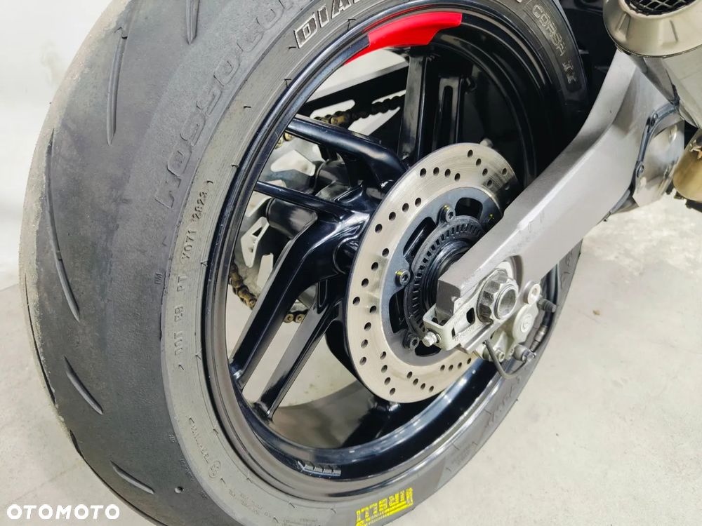 Ducati Monster - 12