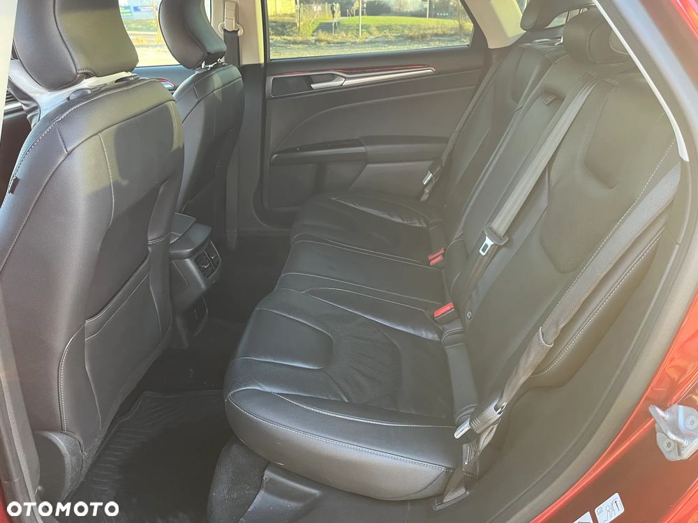 Ford Mondeo 2.0 Hybrid Titanium - 14