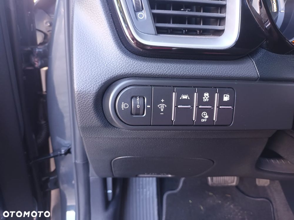 Kia XCeed - 22
