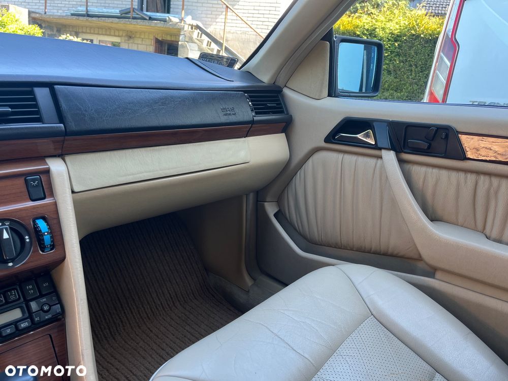 Mercedes-Benz W124 (1984-1993) - 16